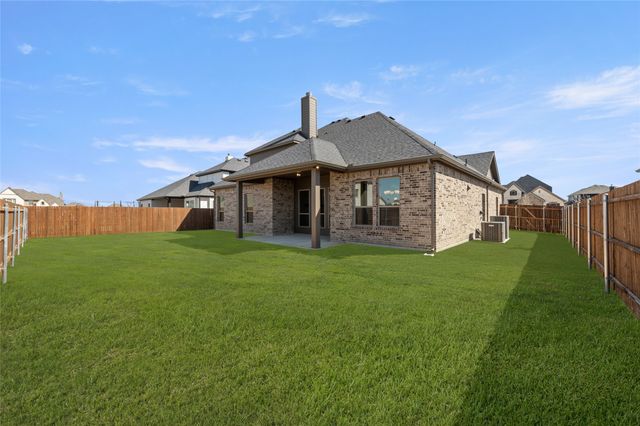 805 Monza Drive, Midlothian, TX 76065