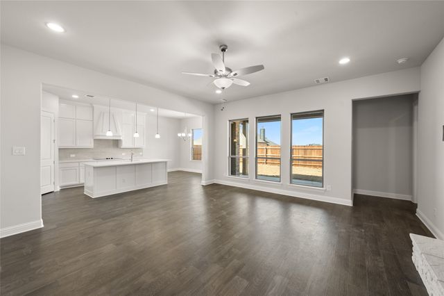 805 Monza Drive, Midlothian, TX 76065