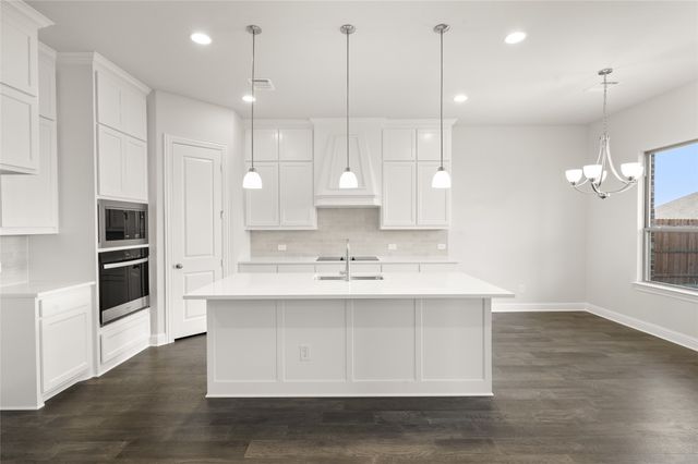 805 Monza Drive, Midlothian, TX 76065