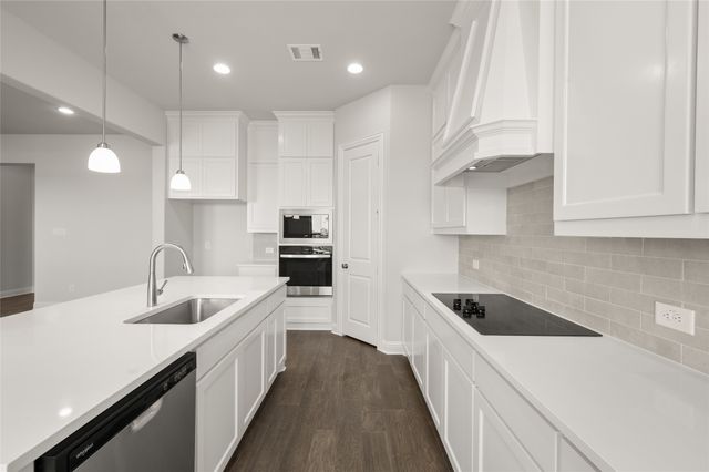 805 Monza Drive, Midlothian, TX 76065