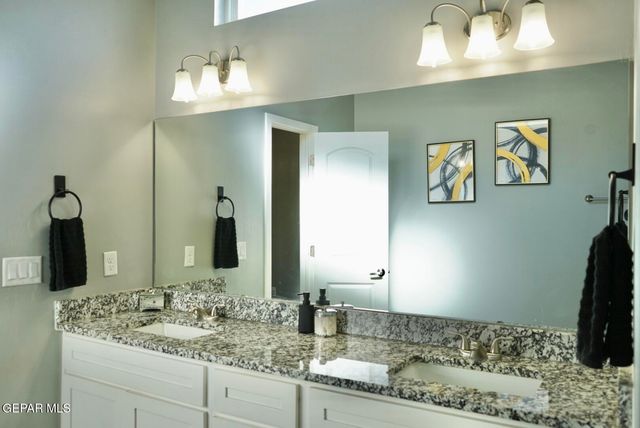 13721 Villa Vista Avenue, Horizon City, TX 79928