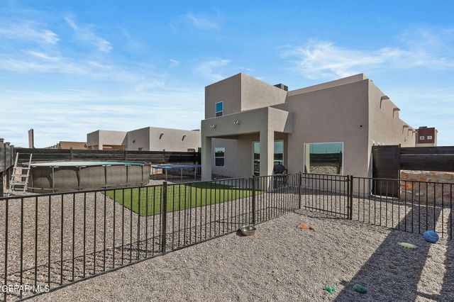 13721 Villa Vista Avenue, Horizon City, TX 79928