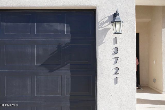 13721 Villa Vista Avenue, Horizon City, TX 79928