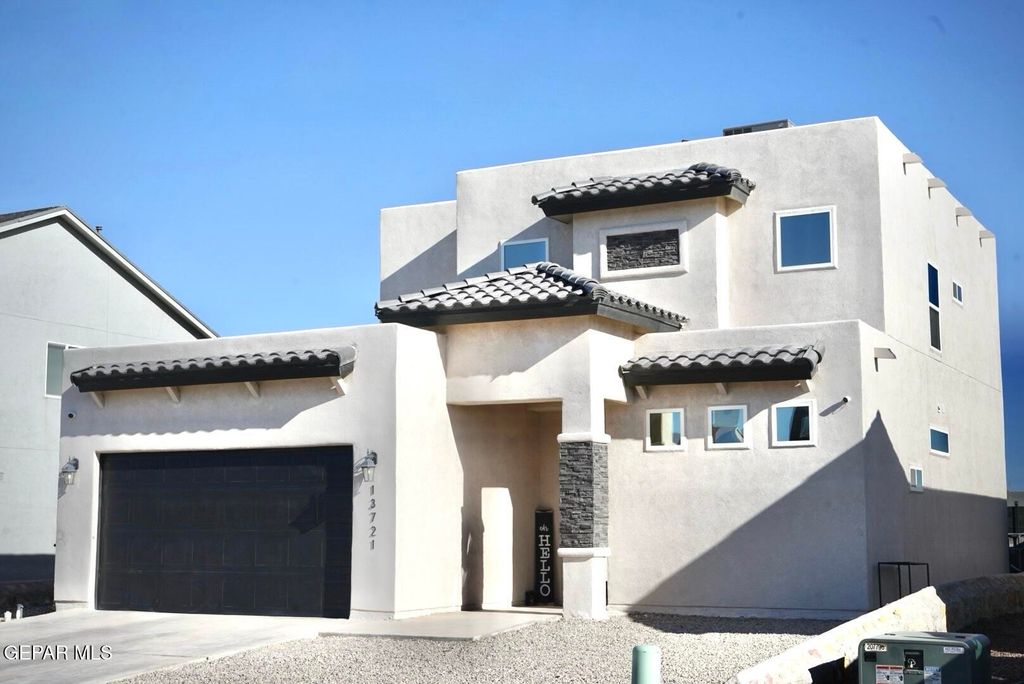 13721 Villa Vista Avenue, Horizon City, TX 79928