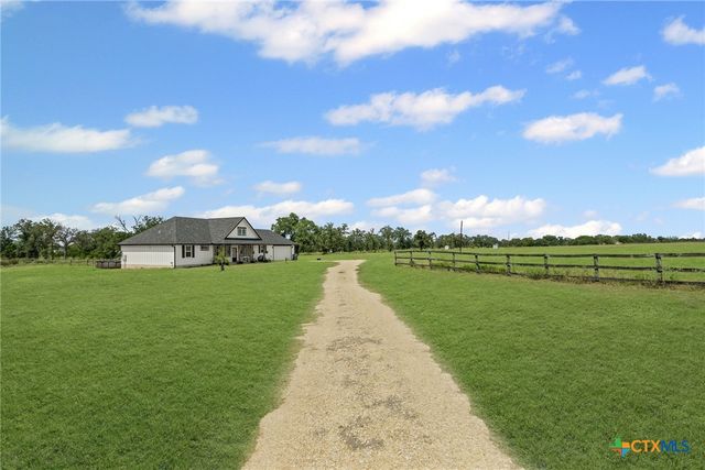 240 Oil Field Road, Lockhart, TX 78644