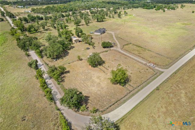 240 Oil Field Road, Lockhart, TX 78644