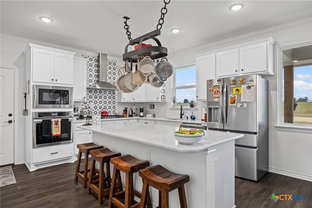 240 Oil Field Road, Lockhart, TX 78644