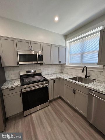 46 LAMPORT RD, Upper Darby, PA 19082