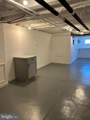 46 LAMPORT RD, Upper Darby, PA 19082