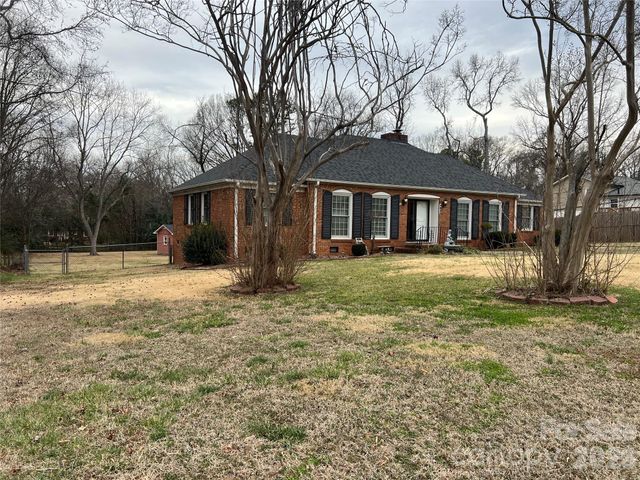 4635 Cloverdale Avenue, Charlotte, NC 28212