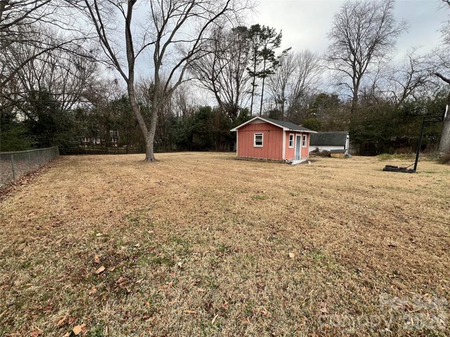 4635 Cloverdale Avenue, Charlotte, NC 28212