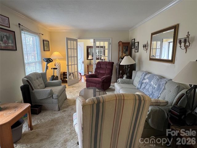 4635 Cloverdale Avenue, Charlotte, NC 28212