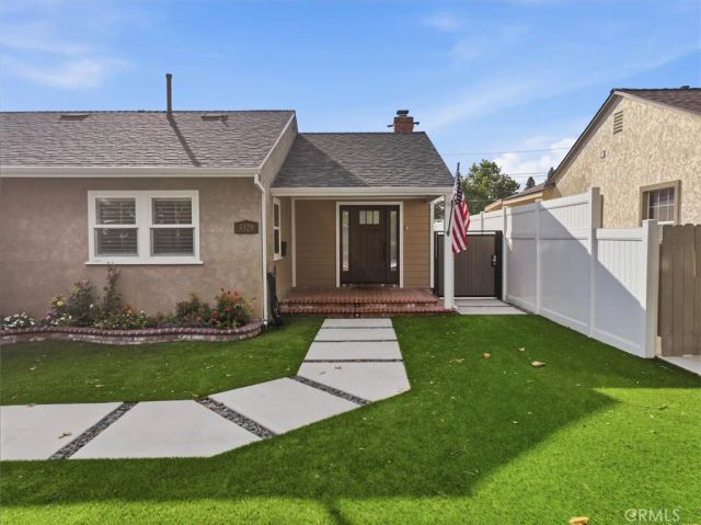 3329 N Los Coyotes Diagonal, Long Beach, CA 90808