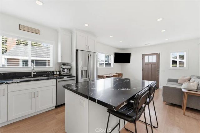 3329 N Los Coyotes Diagonal, Long Beach, CA 90808