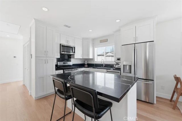 3329 N Los Coyotes Diagonal, Long Beach, CA 90808