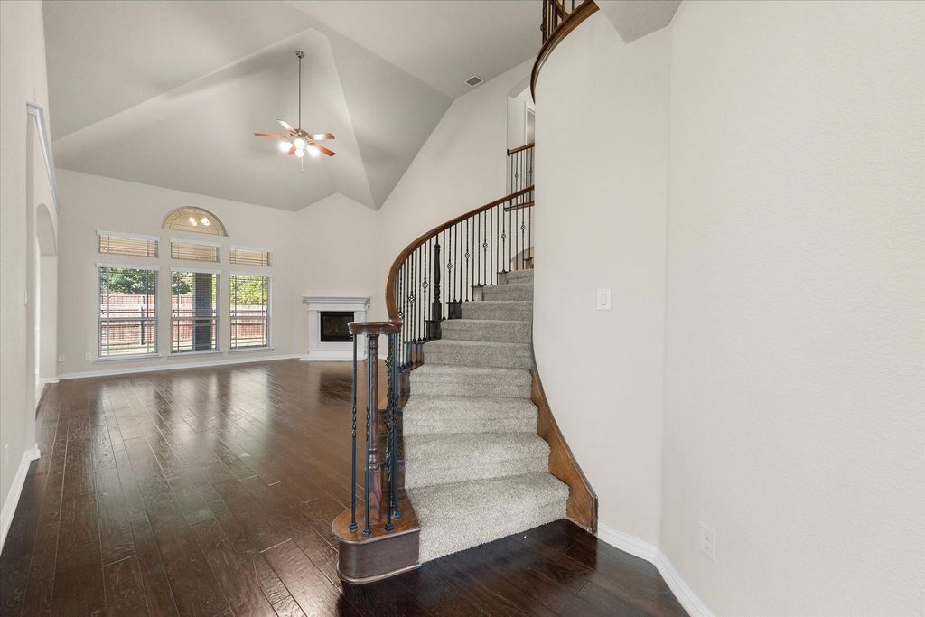709 Netherfield Parkway, Mansfield, TX 76063 — photo 3