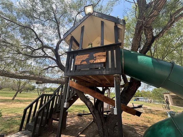 6051 NE County RD 1030B Road, Rice, TX 75155