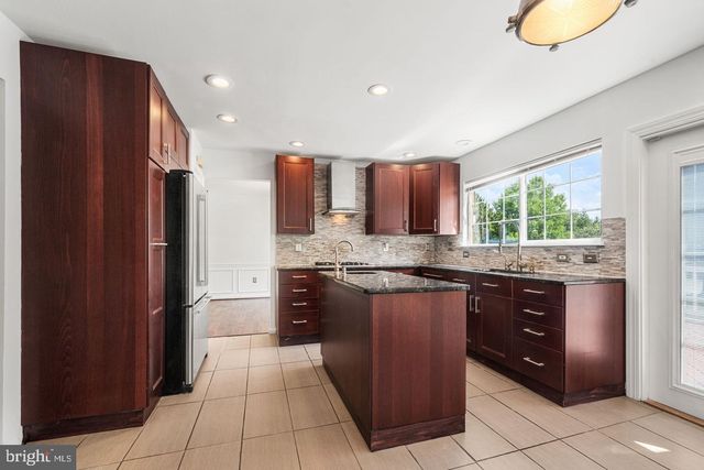 20379 SNOWPOINT PL, Ashburn, VA 20147