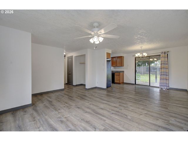 3915 Ne 137TH Ave, Vancouver, WA 98682