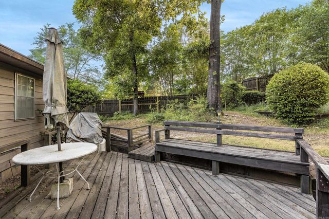 3218 Rocky Court, Little Rock, AR 72227
