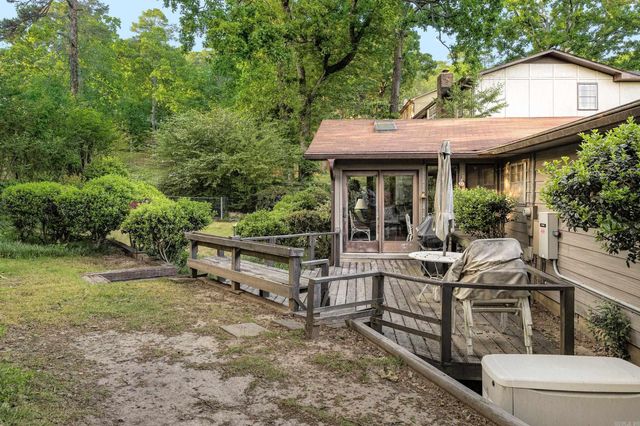 3218 Rocky Court, Little Rock, AR 72227