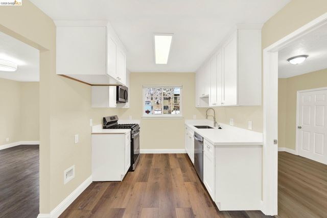 2170 104Th Ave, Oakland, CA 94603