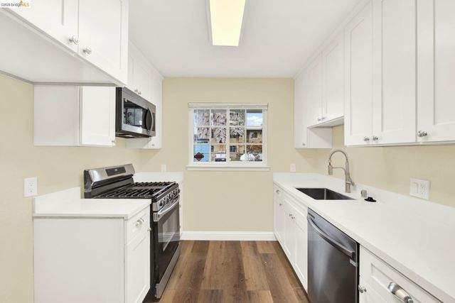 2170 104Th Ave, Oakland, CA 94603