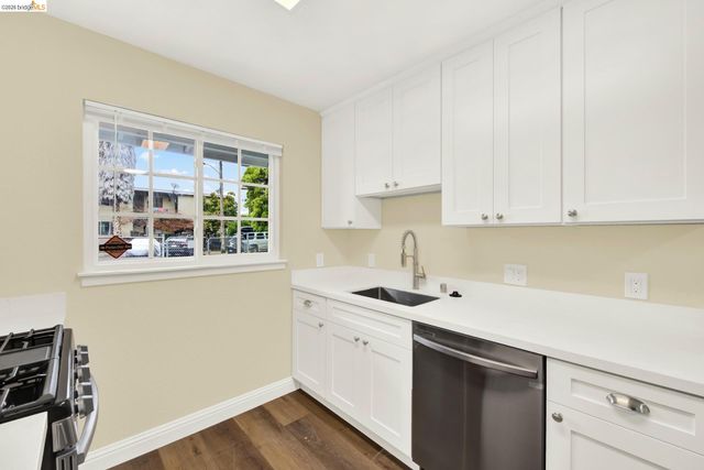 2170 104Th Ave, Oakland, CA 94603