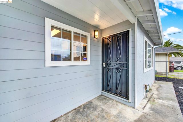 2170 104Th Ave, Oakland, CA 94603