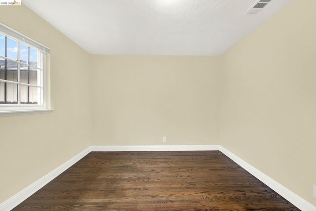 2170 104Th Ave, Oakland, CA 94603