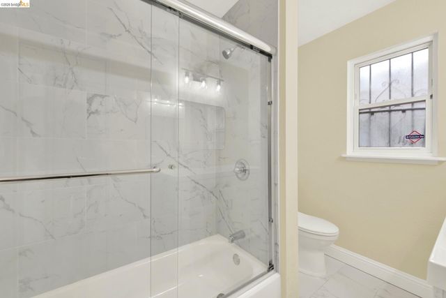 2170 104Th Ave, Oakland, CA 94603