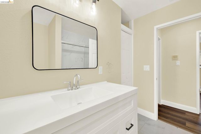 2170 104Th Ave, Oakland, CA 94603