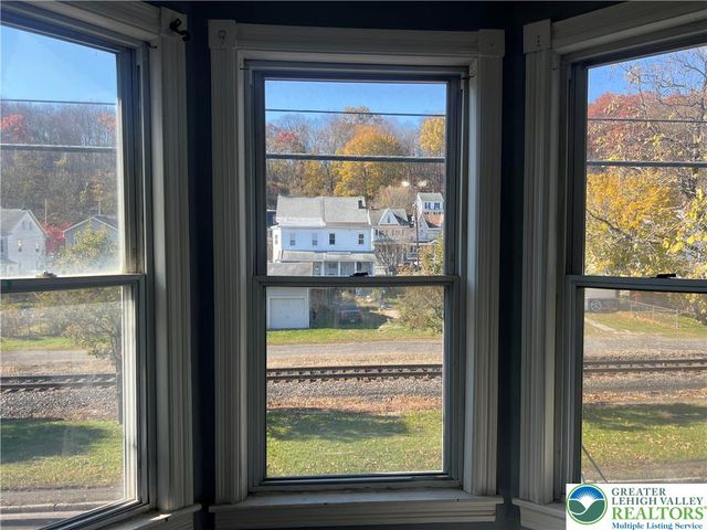 515 North Railroad Street, Tamaqua Boro, PA 18252