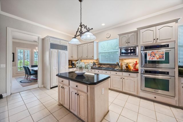 5900 Lennox Hill Drive, Plano, TX 75093