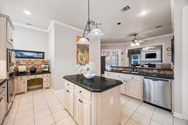 5900 Lennox Hill Drive, Plano, TX 75093