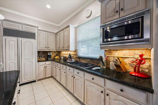 5900 Lennox Hill Drive, Plano, TX 75093