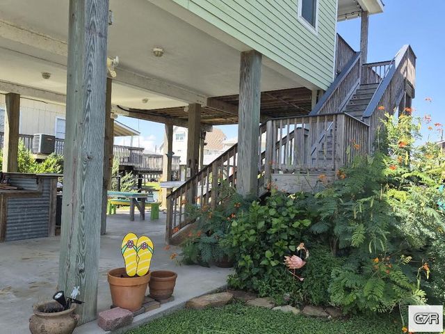 16606 Curlew Road, Jamaica Beach, TX 77554