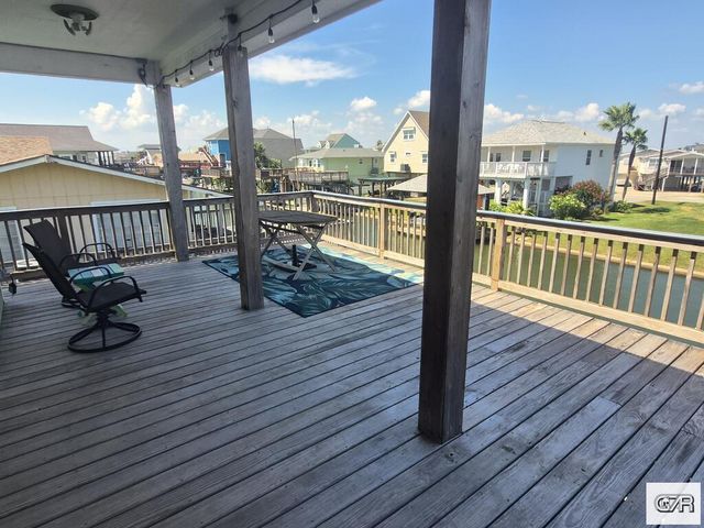16606 Curlew Road, Jamaica Beach, TX 77554