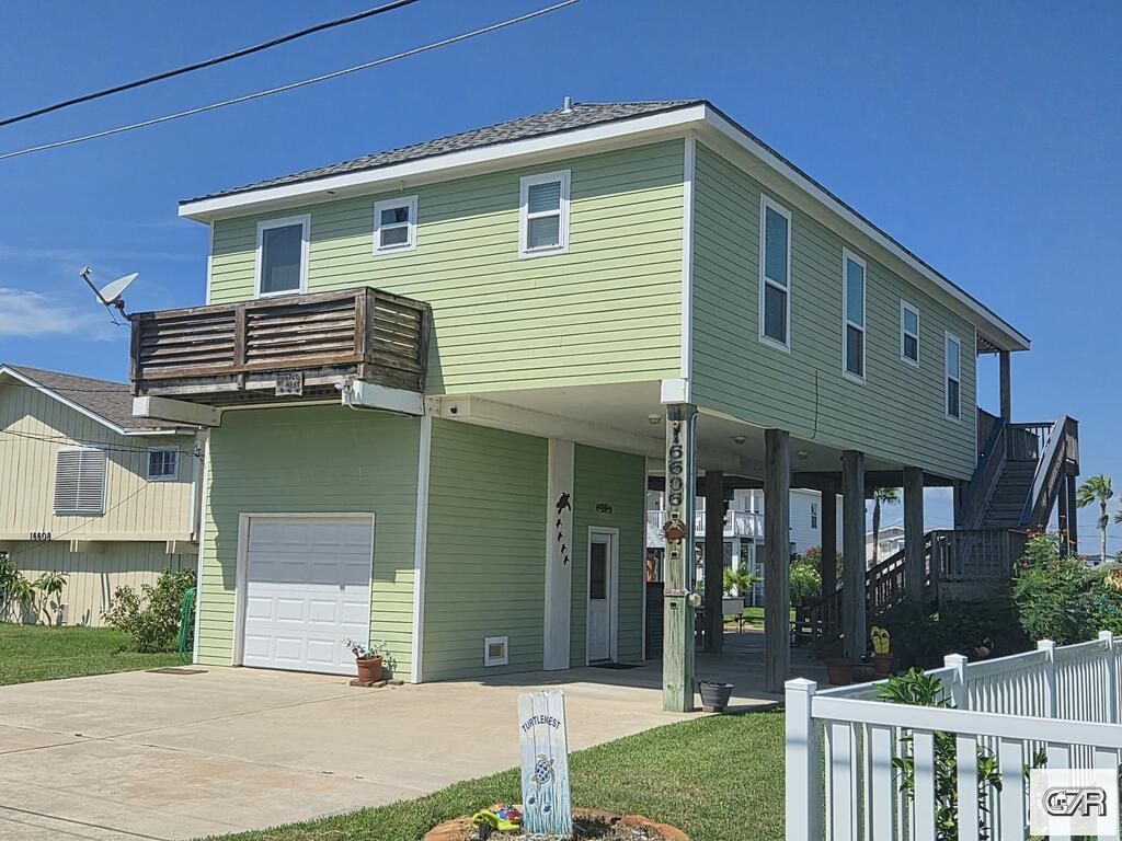 16606 Curlew Road, Jamaica Beach, TX 77554