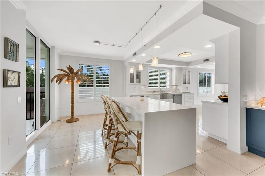 455 Cove Tower DR 304, NAPLES, FL 34110 — photo 5
