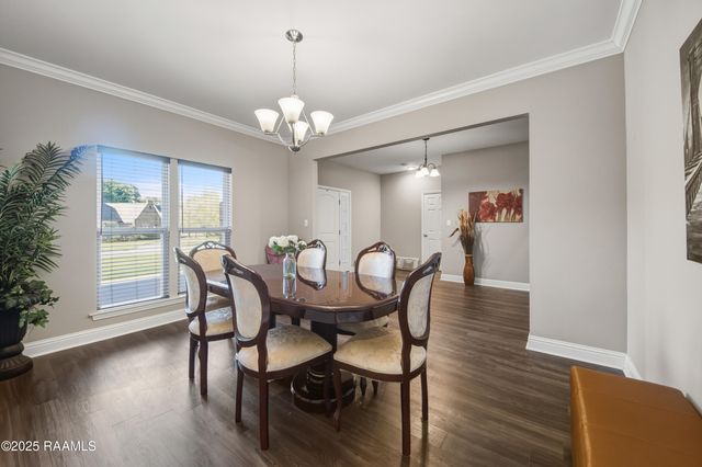 213 E Peck Boulevard, Lafayette, LA 70508