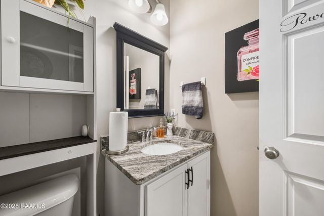 213 E Peck Boulevard, Lafayette, LA 70508