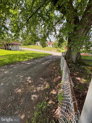 604 3RD ST, Port Carbon, PA 17965