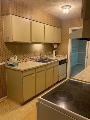 725 Dalrymple, Sandy Springs, GA 30328