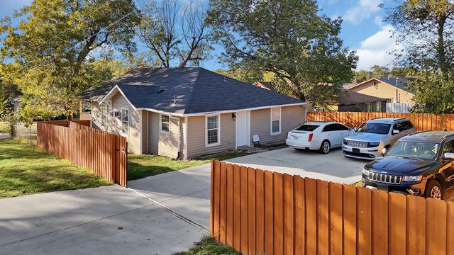 1610 Whitaker Avenue, Dallas, TX 75216