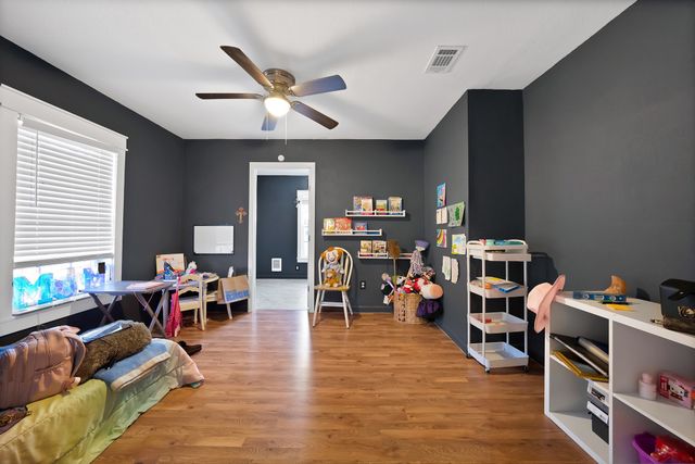 1610 Whitaker Avenue, Dallas, TX 75216