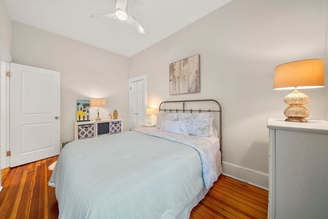 554 E 4th St 1B, Boston, MA 02127