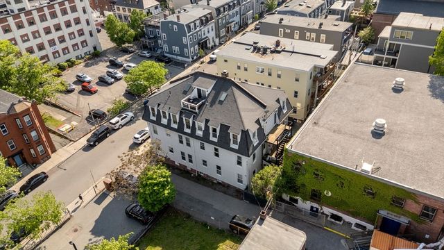 554 E 4th St 1B, Boston, MA 02127