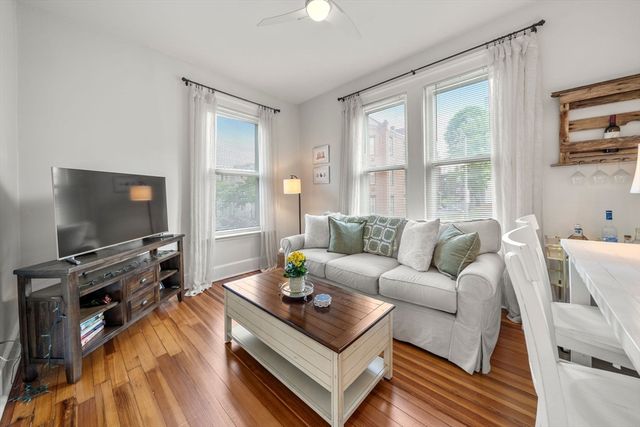 554 E 4th St 1B, Boston, MA 02127