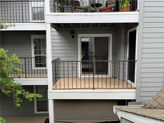 612 Granville Court, Atlanta, GA 30328